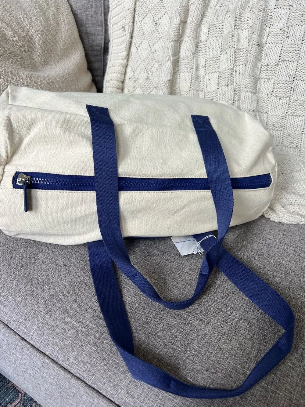 Tommy Bahama NWT Natural Cream Canvas Duffel with Navy Straps